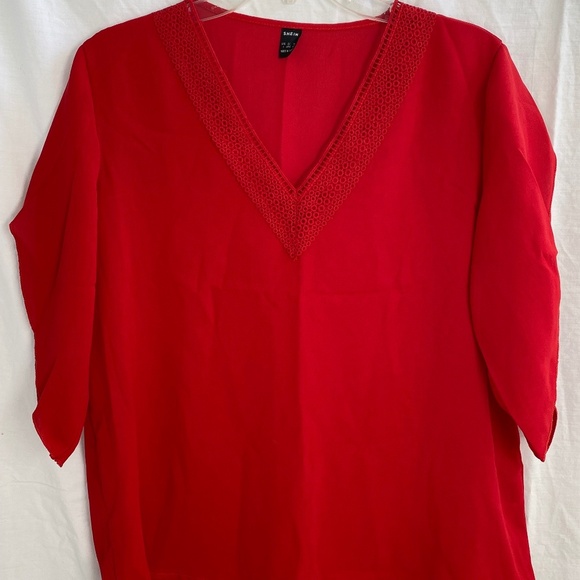 Blouse/Top Size: Large 8/10 (NWOT) - Picture 4 of 9